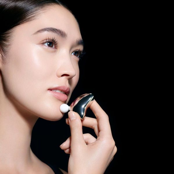 CLARINS Precious Massage Tool Veido masažuoklis