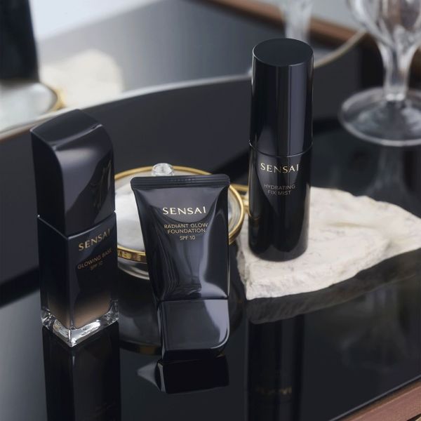 SENSAI Radiant Glow Foundation Kreminė pudra