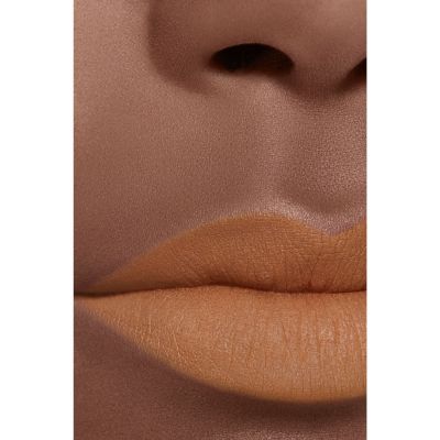 CHANEL ROUGE ALLURE LIQUID VELVET  Kreminės, skystos tekstūros matiniai lūpų dažai 