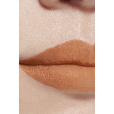 CHANEL ROUGE ALLURE LIQUID VELVET  Kreminės, skystos tekstūros matiniai lūpų dažai 