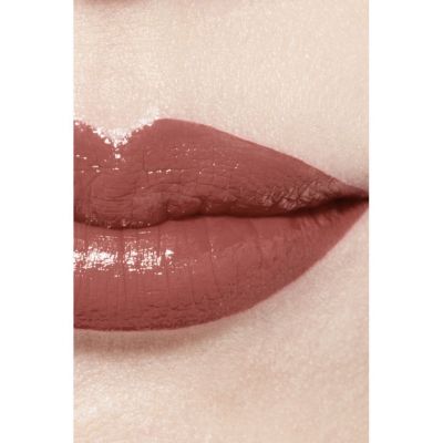 CHANEL Rouge Coco Bloom Drėkinantys ir putlinantys lūpų dažai