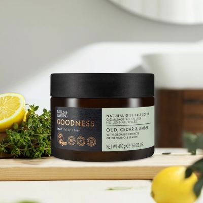 BAYLIS & HARDING GOODNESS OUD, CEDAR & AMBER Body scrub