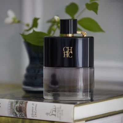 CAROLINA HERRERA Men Privée Purškiamas tualetinis vanduo