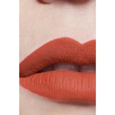 CHANEL ROUGE ALLURE LIQUID VELVET  Kreminės, skystos tekstūros matiniai lūpų dažai 