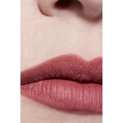 CHANEL Rouge Allure Velvet Švytintys matiniai lūpų dažai