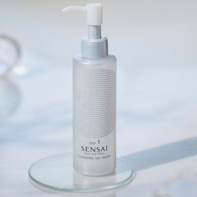 SENSAI SILKY PURIFYING CLEANSING GEL WATER Valomasis gelis