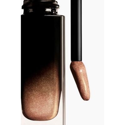 CHANEL ROUGE ALLURE LAQUE Ypač ilgai išliekantys, spindintys skysti lūpų dažai