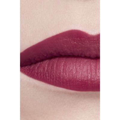 CHANEL ROUGE ALLURE VELVET NUIT BLANCHE Švytintys matiniai lūpų dažai. Limituoto leidimo matinė pakuotė