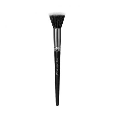 Contouring brush