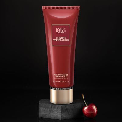 BAYLIS & HARDING CHERRY TEMPTATION Kvapusis kūno losjonas
