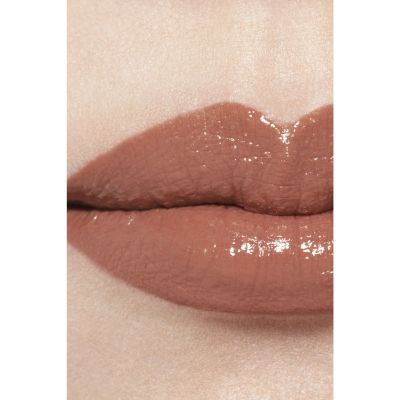 CHANEL Rouge Coco Bloom Drėkinantys ir putlinantys lūpų dažai