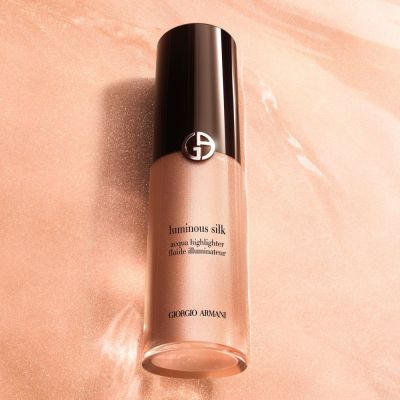 GIORGIO ARMANI BEAUTY Luminous Silk Acqua Švytėjimo suteikianti priemonė