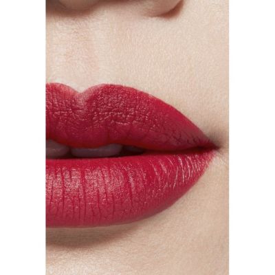 CHANEL Rouge Allure Velvet Švytintys matiniai lūpų dažai