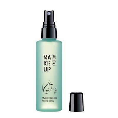 Make-up fixing spray