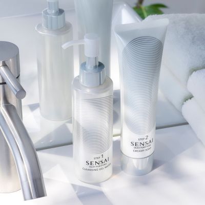 SENSAI  SILKY PURIFYING CREAMY SOAP Valomosios veido putos