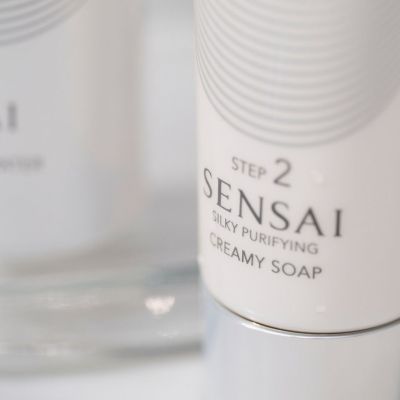 SENSAI  SILKY PURIFYING CREAMY SOAP Valomosios veido putos