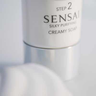 SENSAI  SILKY PURIFYING CREAMY SOAP Valomosios veido putos