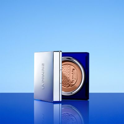 LA PRAIRIE Caviar-Infused Compact Foundation Compact powder