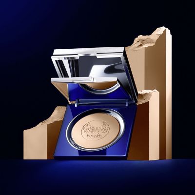 LA PRAIRIE Caviar-Infused Compact Foundation Compact powder