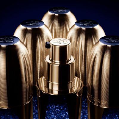 GUERLAIN The Micro-Lift Concentrate Intensyvaus poveikio stangrinamasis koncentratas