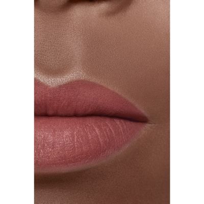 CHANEL Rouge Allure Velvet Švytintys matiniai lūpų dažai