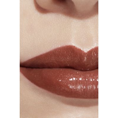 CHANEL ROUGE COCO FLASH Spalva, švytėjimas, ryškumas akimirksniu