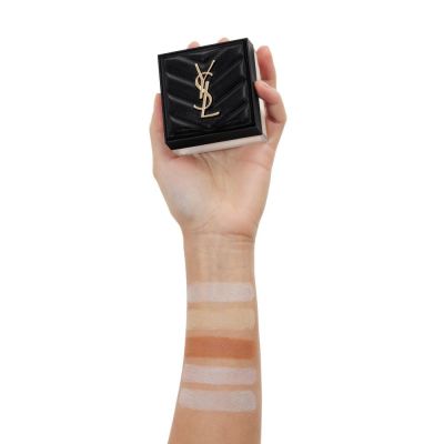 YVES SAINT LAURENT All Hours Hyper Blur Makiažą fiksuojanti pudra