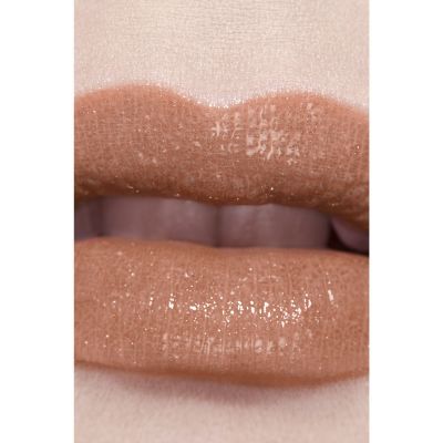 CHANEL ROUGE COCO FLASH Spalva, švytėjimas, ryškumas akimirksniu