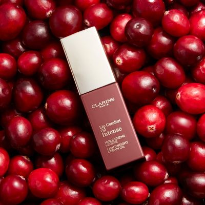 CLARINS Lip Comfort Oil Intense Intensely-pigmented lip oil 