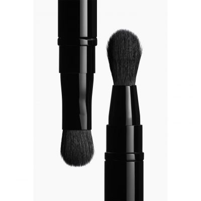 CHANEL DUAL-ENDED EYESHADOW BRUSH N°200 Įtraukiamas dvipusis akių šešėlių šepetėlis
