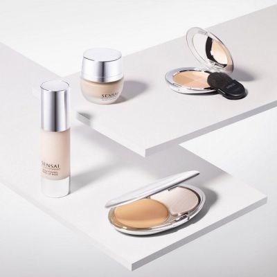 SENSAI Cellular Performance Cream Foundation SPF15 Kreminė pudra
