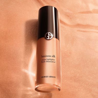 GIORGIO ARMANI BEAUTY Luminous Silk Acqua Švytėjimo suteikianti priemonė
