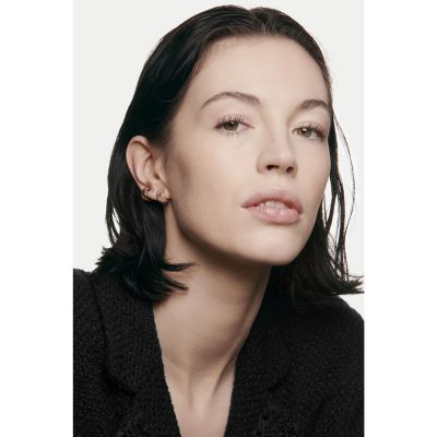 CHANEL ULTRA LE TEINT VELVET Matinį rezultatą suteikianti kreminė pudra