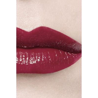 CHANEL Rouge Coco Bloom Drėkinantys ir putlinantys lūpų dažai