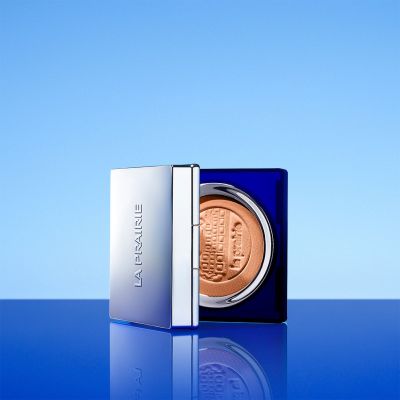 LA PRAIRIE Caviar-Infused Compact Foundation Compact powder