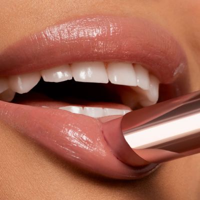 LANCÔME Lip Idôle Butterglow Lūpų balzamas su atspalviu