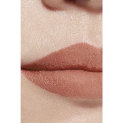 CHANEL ROUGE ALLURE LIQUID VELVET Kreminės, skystos tekstūros matiniai lūpų dažai 