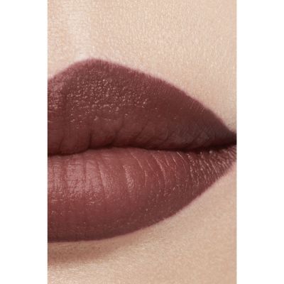 CHANEL ROUGE ALLURE VELVET NUIT BLANCHE Švytintys matiniai lūpų dažai. Limituoto leidimo matinė pakuotė