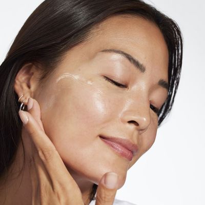 CLINIQUE Smart Clinical Repair_ Wrinkle Correcting Cream SPF30 Dieninis veido kremas