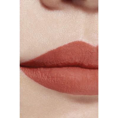 CHANEL ROUGE ALLURE LIQUID VELVET  Kreminės, skystos tekstūros matiniai lūpų dažai 