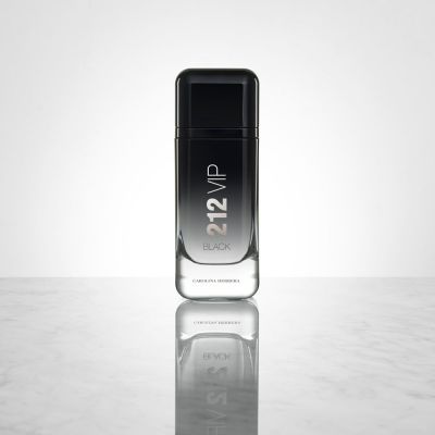 CAROLINA HERRERA 212 Vip Black Eau de parfum spray