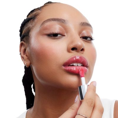 YVES SAINT LAURENT Loveshine Plumping Lip Oil Gloss Putlumo suteikiantis lūpų blizgis