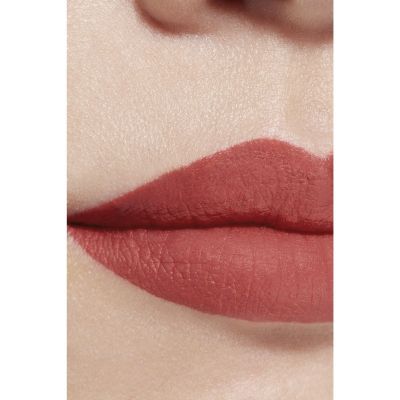 CHANEL ROUGE ALLURE LIQUID VELVET Kreminės, skystos tekstūros matiniai lūpų dažai 