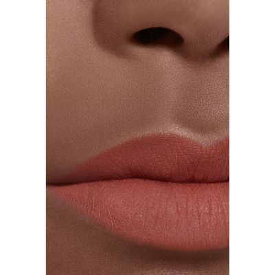 CHANEL ROUGE ALLURE LIQUID VELVET Kreminės, skystos tekstūros matiniai lūpų dažai 