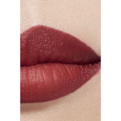 CHANEL Rouge Allure Velvet Švytintys matiniai lūpų dažai