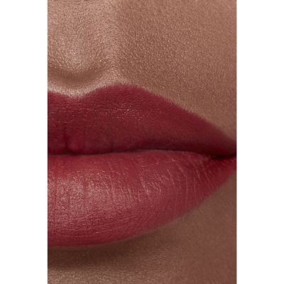 CHANEL Rouge Allure Velvet Švytintys matiniai lūpų dažai