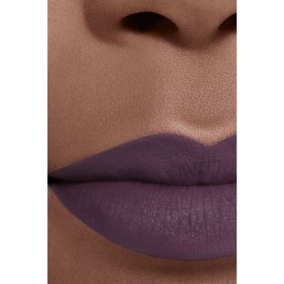 CHANEL ROUGE ALLURE LIQUID VELVET  Kreminės, skystos tekstūros matiniai lūpų dažai 
