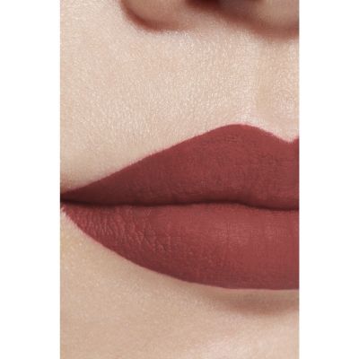 CHANEL ROUGE ALLURE LIQUID VELVET Kreminės, skystos tekstūros matiniai lūpų dažai 