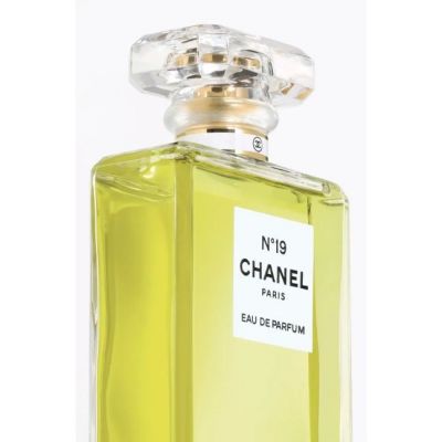 CHANEL N°19 Purškiamas kvapusis vanduo