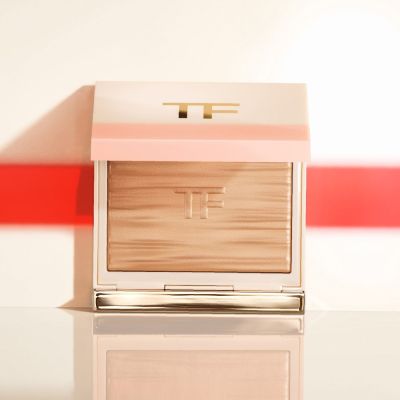 TOM FORD Vanilla Sex Glowg Švytėjimo suteikianti priemonė